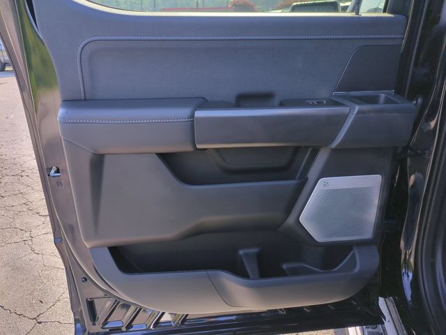 Used 2025 Blue Ford Lariat image 28