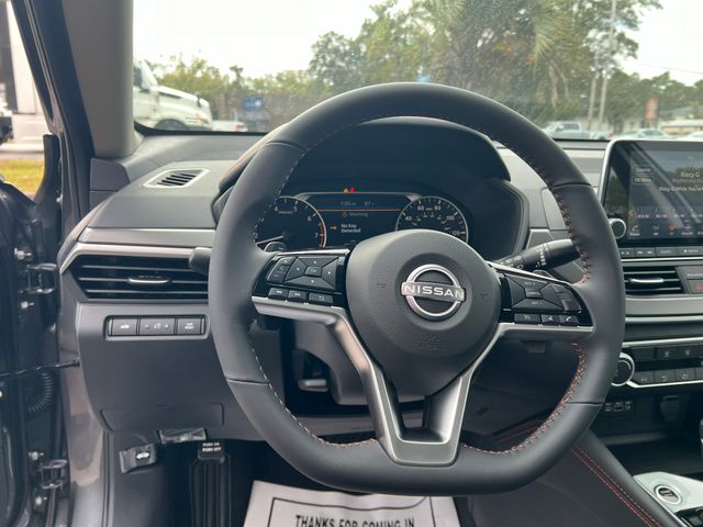 2025 Gun Metallic Nissan Altima SR FWD Sedan