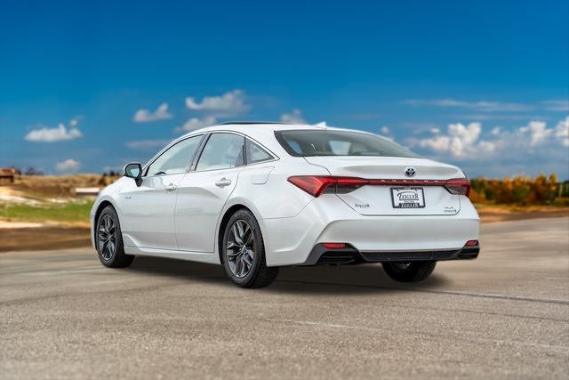 2020 Toyota Avalon Hybrid XLE Plus 5