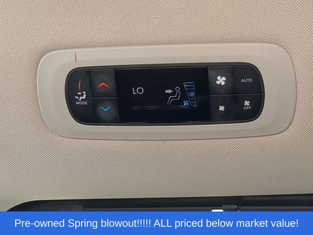 Used 2023 Black Chrysler Touring L image 35