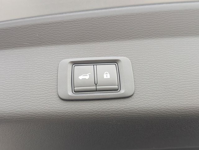 New 2026 Gray Mitsubishi Trail Edition image 28