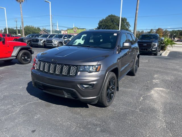 2021 Jeep Grand Cherokee Laredo X 2