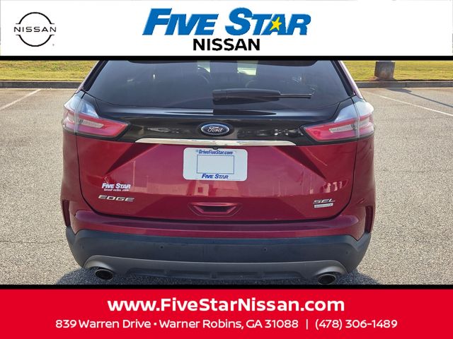 Used 2020 Red Ford SEL image 10