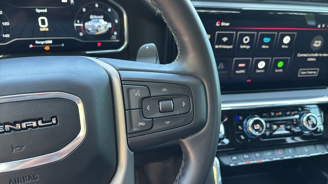 Used 2025 Silver GMC Denali image 24