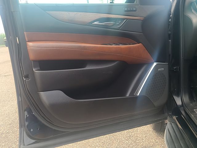 Used 2018 Cadillac Escalade SUV