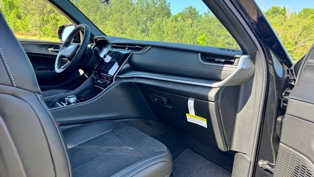 new 2025 Jeep Grand Cherokee L car, priced at $44,968