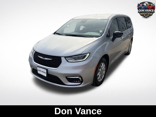 Silver Mist Clearcoat 2024 Chrysler Pacifica Touring L FWD Minivan Front-Wheel Drive 9-Speed Automatic