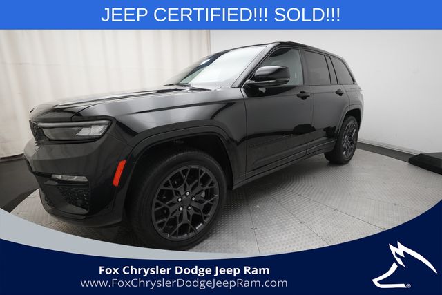 Diamond Black Crystal Pearlcoat 2024 Jeep Grand Cherokee SUV / Crossover Four-Wheel Drive 8-Speed Automatic