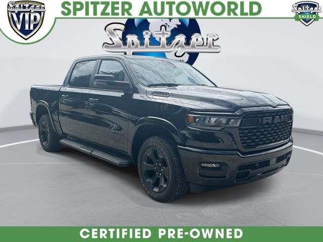 Diamond Black Crystal Pearlcoat 2026 RAM 1500 Big Horn Crew Cab 4WD Pickup Truck Four-Wheel Drive 8-Speed Automatic