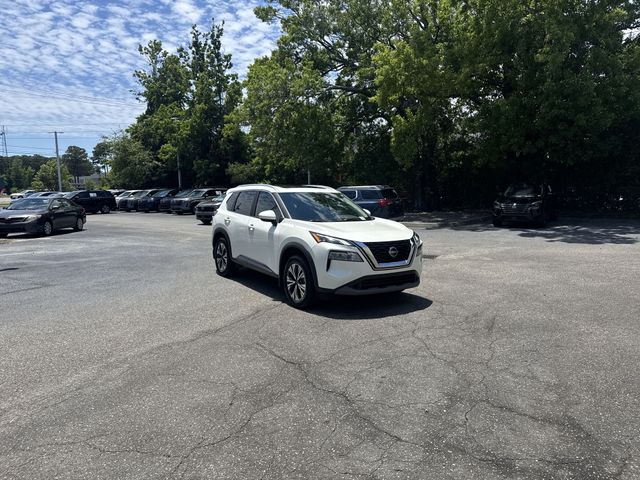 Used 2023 White Nissan SV image 3