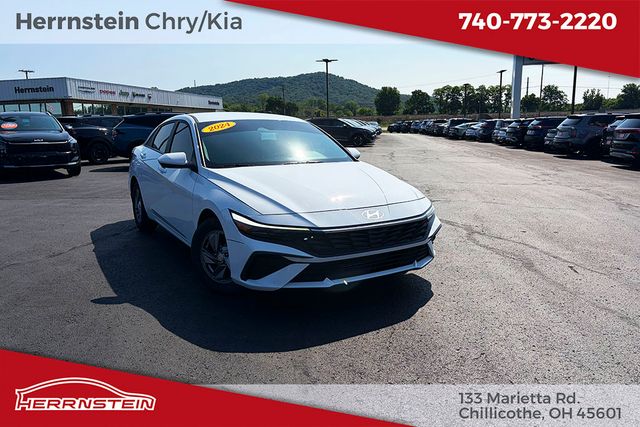 White 2024 Hyundai Elantra Sedan Front-Wheel Drive Continuously Variable Transmission