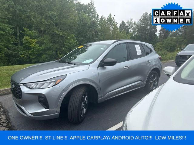 Silver Metallic 2023 Ford Escape SUV / Crossover Front-Wheel Drive 8-Speed Automatic