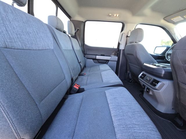 2022 Ford F-150 XLT:B02004