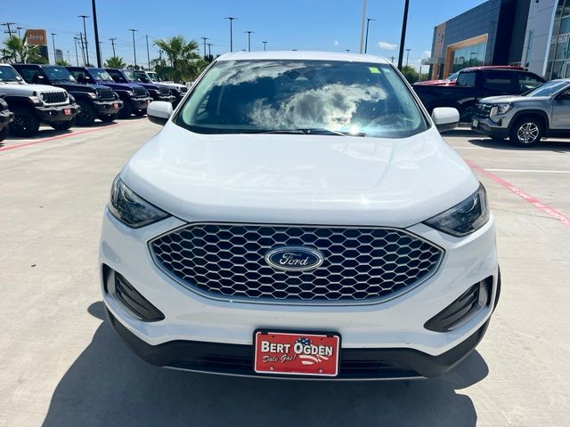 Used 2024 White Ford SEL image 2