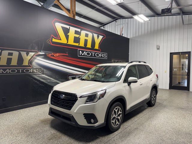 2022 Subaru Forester Premium Crossover AWD