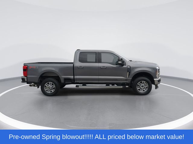 Used 2024 Carbonized Gray Metallic Ford Lariat image 9