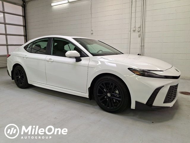 Ice 2025 Toyota Camry SE FWD Sedan Front-Wheel Drive Continuously Variable Transmission