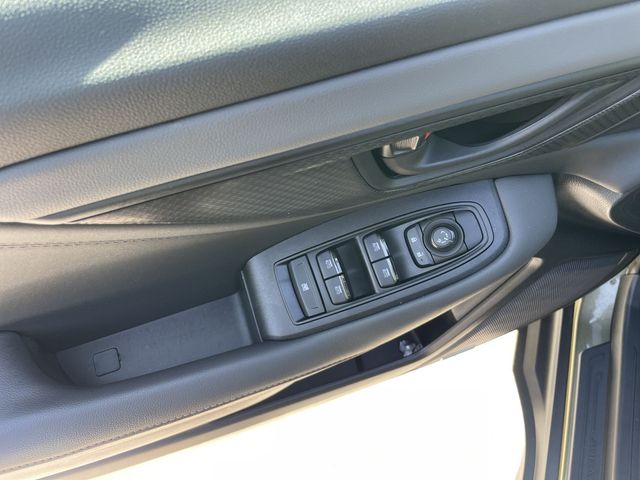 Used 2025 Green Subaru Wilderness image 13