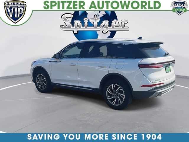 Certified Used 2025 White Lincoln Premiere image 7