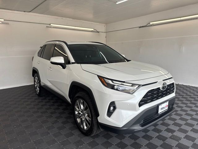 2024 Toyota RAV4 XLE Premium FWD