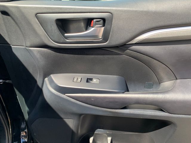 Used 2019 Toyota Highlander SUV