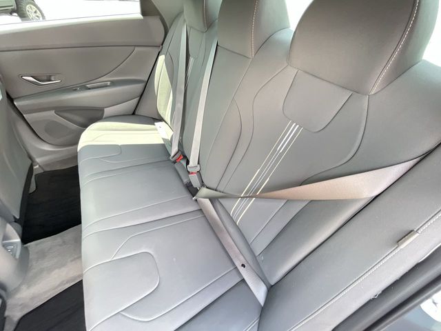 Used 2025 Hyundai Elantra Sedan