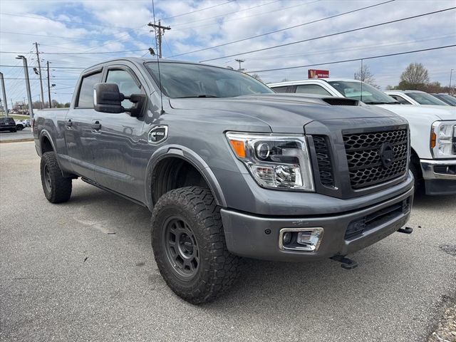2017 Nissan Titan XD PRO-4X Crew Cab 4WD