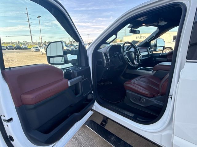 2022 Ford F-250SD Platinum:169724A
