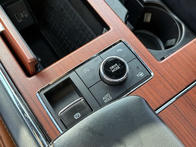 2021 Lincoln Navigator Reserve Silver at Classic Elite Chevrolet Sugar Land