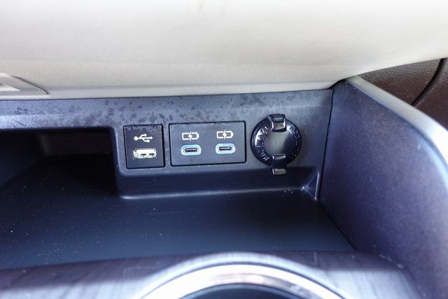 used 2022 Toyota Highlander car, priced at $32,499