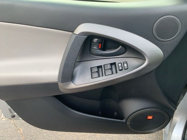 2010 Toyota RAV4 Limited photo