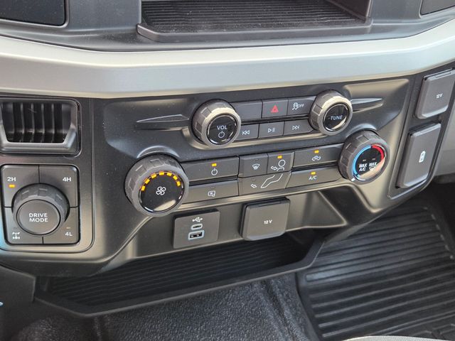 New 2026 Ford Super Duty F-350 XL 4D Crew Cab