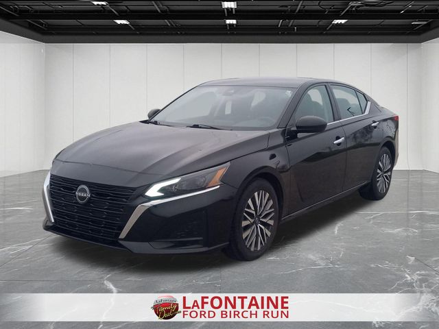 Super Black 2024 Nissan Altima 2.5 SV FWD Sedan Front-Wheel Drive Continuously Variable Transmission
