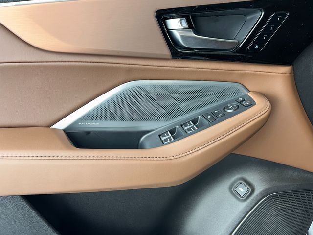 2026 Acura MDX Technology Package - Majestic Black Pearl exterior view 16