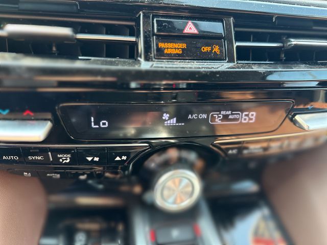 2024 Acura MDX Advance  at Spitzer Acura