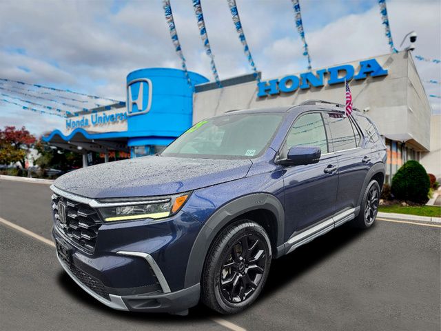 Black (Obsidian Blue Pearl) 2025 Honda Pilot Elite AWD SUV / Crossover All-Wheel Drive Automatic