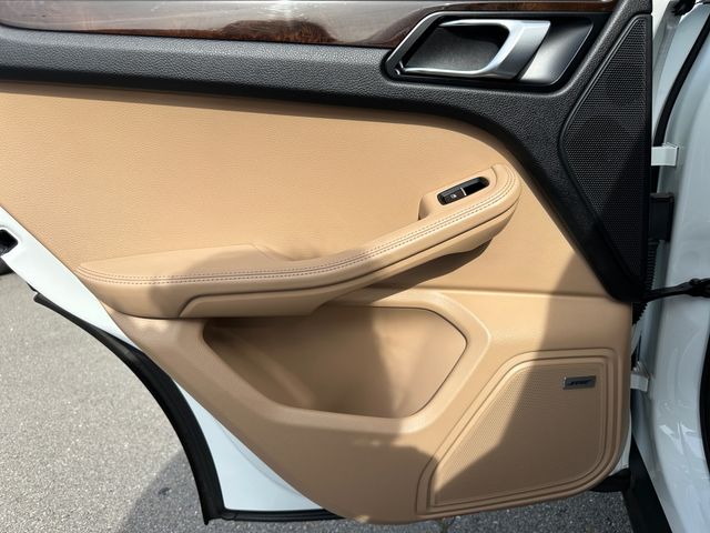 Used 2019  Porsche S image 31