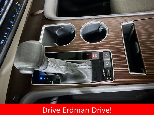 Used 2023 Toyota Sienna Van