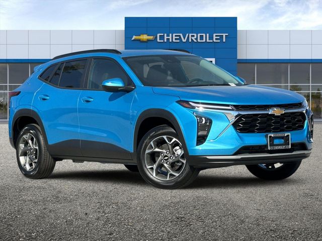 2025 Chevrolet Trax LT 2