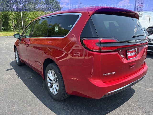 New 2025 Chrysler Pacifica Select 4D Passenger Van