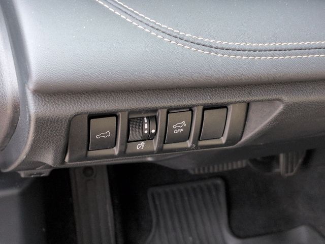 Used 2021  Subaru Limited XT image 17