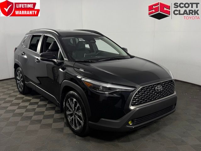 2025 Toyota Corolla Cross XLE
