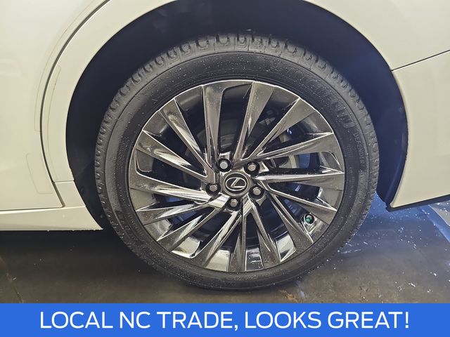 Used 2024 White Lexus 350 Ultra Luxury image 32
