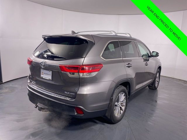 2019 Toyota Highlander XLE 34