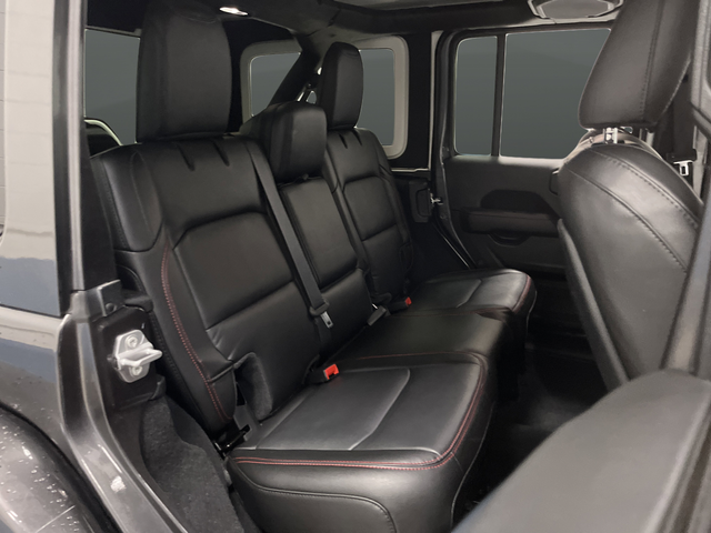 Used 2021 Granite Crystal Metallic Clearcoat Jeep Unlimited Rubicon image 31