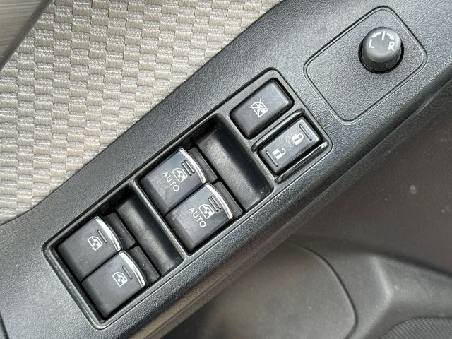 Used 2018 Red Subaru 2.5i Premium image 20