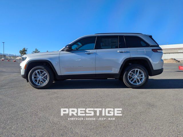 2024 Jeep Grand Cherokee Laredo 6