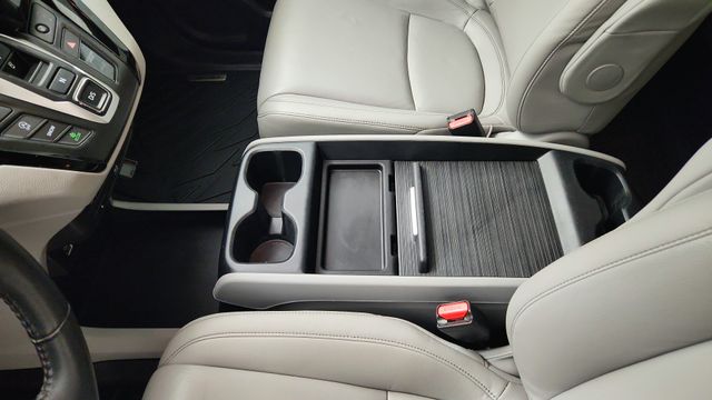 2023 Honda Odyssey Touring  at Community Kia