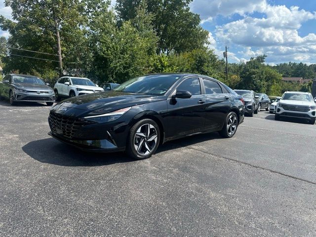 2023 Hyundai Elantra Limited FWD