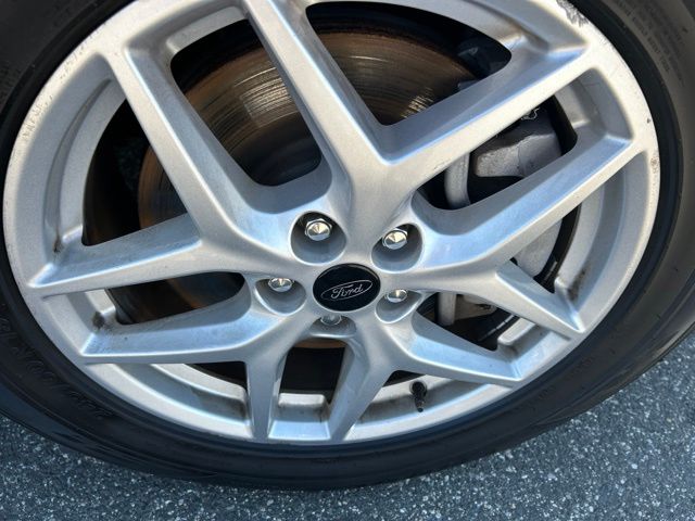 Used 2024 Silver Ford SEL image 9